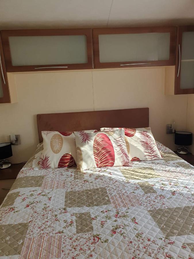 La Chanterie Agreable Mobil-Home Residentiel Normand 생-페르-쉬르-메르 외부 사진