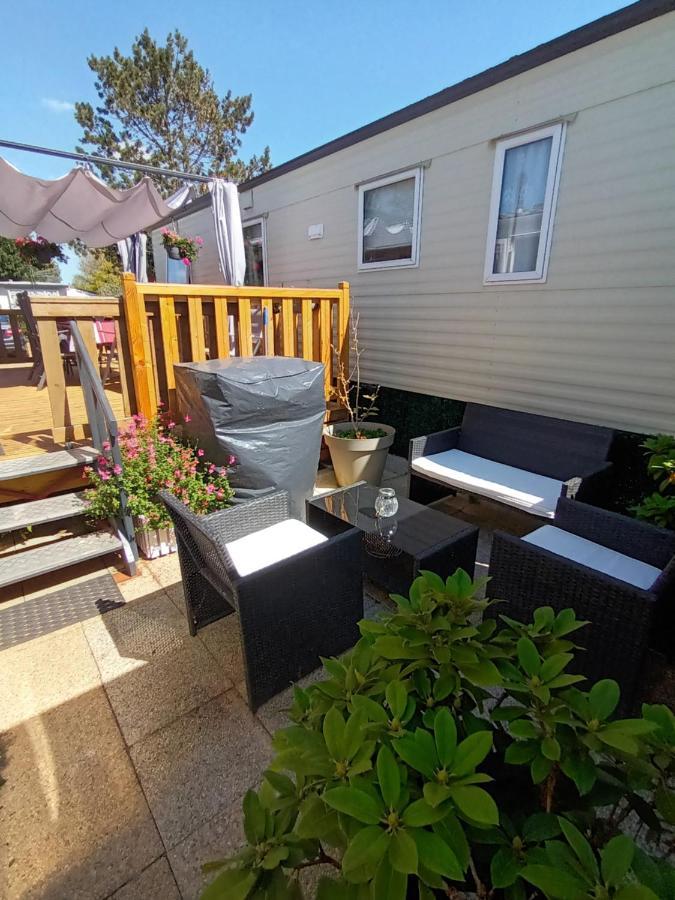 La Chanterie Agreable Mobil-Home Residentiel Normand 생-페르-쉬르-메르 외부 사진